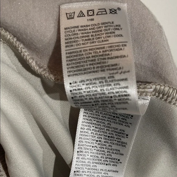 Athleta Seasoft Mid Rise Straight Crop Sweatpants SZ M Beige - Picture 5 of 5